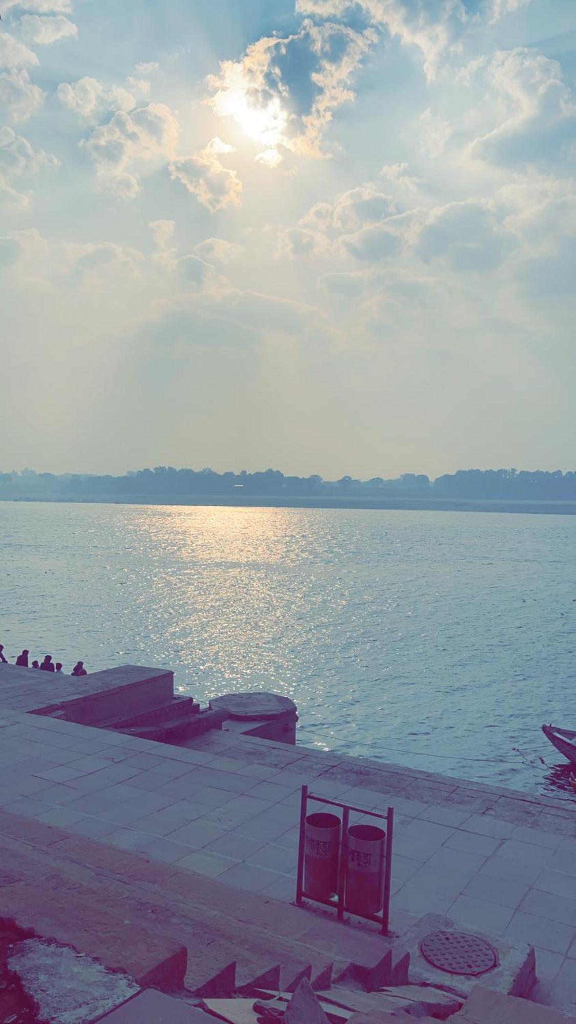Tandon Lodge On The Ganga Ghat Homestay Варанаси Экстерьер фото